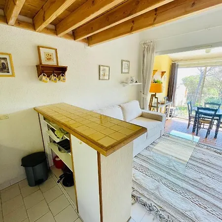 Appartement Bel Avec Mezzanine, Vue Et Piscine Cogolin